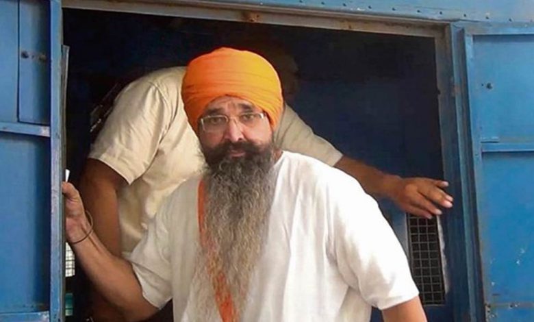 ਰਾਜੋਆਣਾ ਨੂੰ ਫਾਂਸੀ ਨਾ ਦੇਣ 'ਤੇ SC ਨੇ ਕੀਤੇ ਕੇਂਦਰ ਨੂੰ ਸਵਾਲ 1 J 3