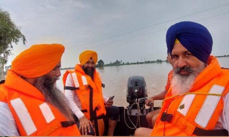 SGPC ਮੁਲਾਜ਼ਮਾਂ ਵੱਲੋਂ ਇਕ ਦਿਨ ਦੀ ਤਨਖ਼ਾਹ ਹੜ੍ਹ ਪੀੜਤਾਂ ਦੀ ਸਹਾਇਤਾ ਲਈ ਦੇਣ ਦਾ ਫੈਸਲਾ 1 Untitled 1 14