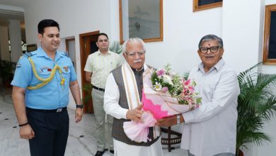 ਪੰਜਾਬ ਦੇ ਰਾਜਪਾਲ ਨੂੰ ਮਿਲੇ ਕੇਂਦਰੀ ਮੰਤਰੀ ਮਨੋਹਰ ਲਾਲ ਖੱਟਰ, ਪੰਜਾਬ ਰਾਜ ਭਵਨ ਵਿਖੇ ਹੋਈ ਮੁਲਾਕਾਤ 5 Photo of ਪੰਜਾਬ ਦੇ ਰਾਜਪਾਲ ਨੂੰ ਮਿਲੇ ਕੇਂਦਰੀ ਮੰਤਰੀ ਮਨੋਹਰ ਲਾਲ ਖੱਟਰ, ਪੰਜਾਬ ਰਾਜ ਭਵਨ ਵਿਖੇ ਹੋਈ ਮੁਲਾਕਾਤ