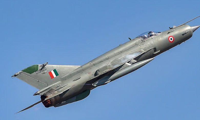 ਛੇ ਦਹਾਕਿਆਂ ਤੋਂ ਵੱਧ ਸਮੇਂ ਦੀ ਸੇਵਾ ਤੋਂ ਬਾਅਦ MiG-21 ਲੜਾਕੂ ਜਹਾਜ਼ ਨੂੰ ਕੀਤਾ ਜਾ ਰਿਹਾ ਸੇਵਾਮੁਕਤ 1 WW 4
