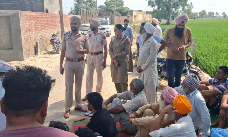 ਮਾਸਟਰ ਦੀ ਬਦਲੀ ਤੋਂ ਖ਼ਫਾ ਪਿੰਡ ਜੰਡਸਰ ਦੇ ਲੋਕਾਂ ਨੇ ਪ੍ਰਾਇਮਰੀ ਸਕੂਲ ਨੂੰ ਲਾਇਆ ਜਿੰਦਰਾ 1 WhatsApp Image 2025 09 18 at 12.16.44 PM