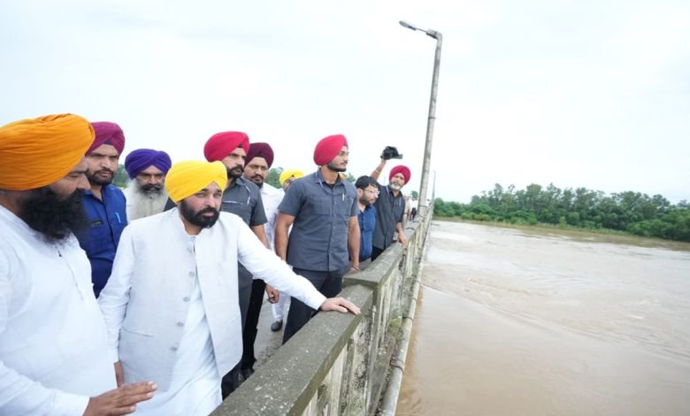 ਪੰਜਾਬ ਸਰਕਾਰ ਨੇ ਪੂਰਾ ਸੂਬਾ ਆਫ਼ਤ ਪ੍ਰਭਾਵਿਤ ਐਲਾਨਿਆ, 7 ਸਤੰਬਰ ਤੱਕ ਸਾਰੇ ਸਕੂਲ-ਕਾਲਜ ਬੰਦ 1 punjab government bhagwant mann