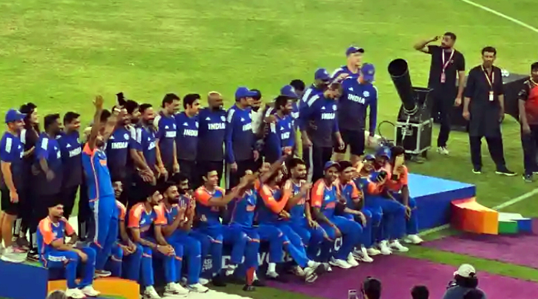 ਟੀਮ ਇੰਡੀਆ ਨੇ ਏਸ਼ੀਆ ਕੱਪ ਟਰਾਫ਼ੀ ਤੋਂ ਬਿਨਾਂ ਮਨਾਇਆ ਜਸ਼ਨ 1 tt