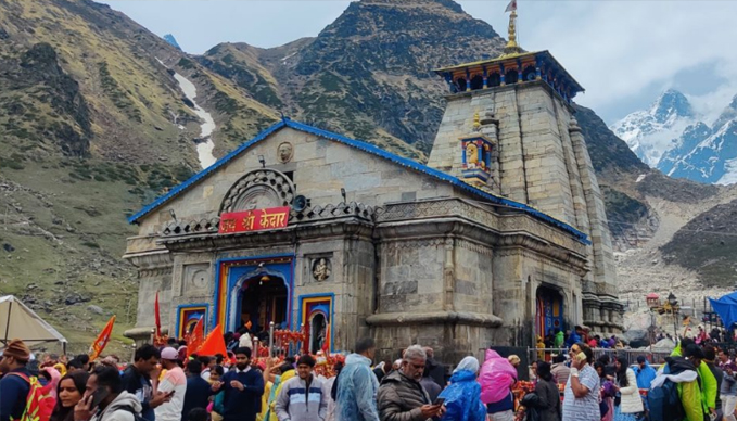 ਸਰਦੀਆਂ ਲਈ ਕੇਦਾਰਨਾਥ ਧਾਮ ਦੇ ਦਰਵਾਜ਼ੇ ਬੰਦ, ਬਾਬਾ ਕੇਦਾਰ ਦੀ ਪਾਲਕੀ ਉਖੀਮਠ ਲਈ ਰਵਾਨਾ 1 566307922 1348200977260333 1049446025021779094 n 3