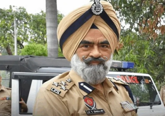 DIG ਭੁੱਲਰ ਦੀ ਚੰਡੀਗੜ੍ਹ ਵਿਚਲੀ ਰਿਹਾਇਸ਼ 'ਤੇ CBI ਦੀ ਛਾਪੇਮਾਰੀ 1 DIG Harcharan Bhullar