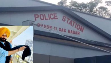 ਮੋਹਾਲੀ ਵਿੱਚ ਗਾਇਕ ਪ੍ਰਿੰਸ ਰੰਧਾਵਾ ਅਤੇ ਪ੍ਰਤਾਪ ਰੰਧਾਵਾ ਵਿਚਕਾਰ ਫਾਈਰਿੰਗ 5 Photo of ਮੋਹਾਲੀ ਵਿੱਚ ਗਾਇਕ ਪ੍ਰਿੰਸ ਰੰਧਾਵਾ ਅਤੇ ਪ੍ਰਤਾਪ ਰੰਧਾਵਾ ਵਿਚਕਾਰ ਫਾਈਰਿੰਗ