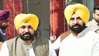 Photo of ਹਰਿਆਣਾ ਦੇ ਕੈਥਲ ਜ਼ਿਲ੍ਹੇ ‘ਚ  AAP ਵਿਧਾਇਕ ਕੁਲਵੰਤ ਬਾਜ਼ੀਗਰ ਤੇ ਉਨ੍ਹਾਂ ਦੇ ਦੋ ਬੇਟਿਆਂ ਸਮੇਤ 11 ਲੋਕਾਂ ਖ਼ਿਲਾਫ਼ ਮਾਮਲਾ ਦਰਜ