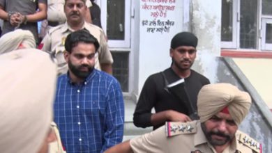 ਅੰਮ੍ਰਿਤਸਰ ਏਅਰਪੋਰਟ ਪਹੁੰਚਿਆ ਜੱਗੂ ਭਗਵਨਾਪੁਰੀਆ, ਅਦਾਲਤ ‘ਚ ਕੀਤਾ ਜਾਵੇਗਾ ਪੇਸ਼ 3 Photo of ਅੰਮ੍ਰਿਤਸਰ ਏਅਰਪੋਰਟ ਪਹੁੰਚਿਆ ਜੱਗੂ ਭਗਵਨਾਪੁਰੀਆ, ਅਦਾਲਤ ‘ਚ ਕੀਤਾ ਜਾਵੇਗਾ ਪੇਸ਼