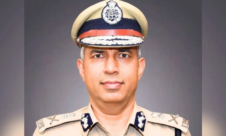 IPS ਪੂਰਨ ਕੁਮਾਰ ਖੁਦਕੁਸ਼ੀ ਮਾਮਲੇ ‘ਚ ਵੱਡੀ ਕਾਰਵਾਈ, ਸਰਕਾਰ ਨੇ ਡੀਜੀਪੀ ਸ਼ਤਰੂਜੀਤ ਕਪੂਰ ਨੂੰ ਲੰਬੀ ਛੁੱਟੀ ‘ਤੇ ਭੇਜਿਆ 1 haryana dgp