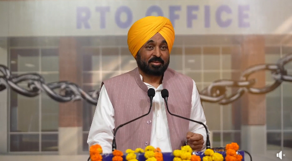 ਲੁਧਿਆਣਾ ‘ਚ ਫੇਸਲੈੱਸ RTO ਸਰਵਿਸ ਸ਼ੁਰੂ, CM ਮਾਨ ਤੇ ਕੇਜਰੀਵਾਲ ਨੇ ਕੀਤਾ ਉਦਘਾਟਨ 2 rto