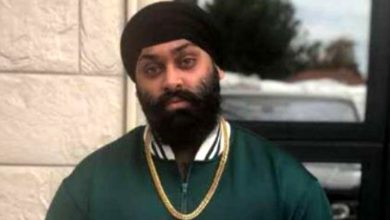 ਕੈਨੇਡਾ ’ਚ ਪੰਜਾਬੀ ਗਾਇਕ ਚੰਨੀ ਨੱਤਨ ਦੇ ਘਰ ਗੋਲੀਬਾਰੀ, ਲਾਰੈਂਸ ਗੈਂਗ ਲਈ ਜ਼ਿੰਮੇਵਾਰੀ 4 Photo of ਕੈਨੇਡਾ ’ਚ ਪੰਜਾਬੀ ਗਾਇਕ ਚੰਨੀ ਨੱਤਨ ਦੇ ਘਰ ਗੋਲੀਬਾਰੀ, ਲਾਰੈਂਸ ਗੈਂਗ ਲਈ ਜ਼ਿੰਮੇਵਾਰੀ