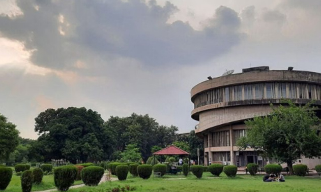 PU ਵਿਵਾਦ: ਪੰਜਾਬ ਯੂਨੀਵਰਸਿਟੀ ਪ੍ਰਸਾਸ਼ਨ ਨੇ ਯੂਨੀਵਰਸਿਟੀ ’ਚ ਬਾਹਰੀ ਲੋਕਾਂ ਦੇ ਆਉਣ ’ਤੇ ਲਾਈ ਪਾਬੰਦੀ 2 2022 3image 13 10 5710026651 4