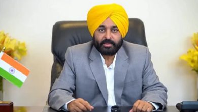 Photo of CM ਮਾਨ ਵਲੋਂ ਭਾਈ ਦਿਆਲਾ ਜੀ, ਭਾਈ ਮਤੀ ਦਾਸ ਜੀ ਅਤੇ ਭਾਈ ਸਤੀ ਦਾਸ ਜੀ ਨੂੰ ਸ਼ਰਧਾਂਜਲੀ ਭੇਟ