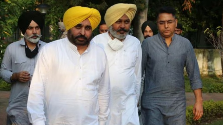 CM ਮਾਨ, ਹਰਪਾਲ ਚੀਮਾ ਤੇ ਆਪ ਦੇ ਹੋਰ ਆਗੂ ਵੱਡੇ ਕੇਸ ’ਚੋਂ ਹੋਏ ਬਰੀ 1 588896883 2218515781976391 2590875545720295260 n 8