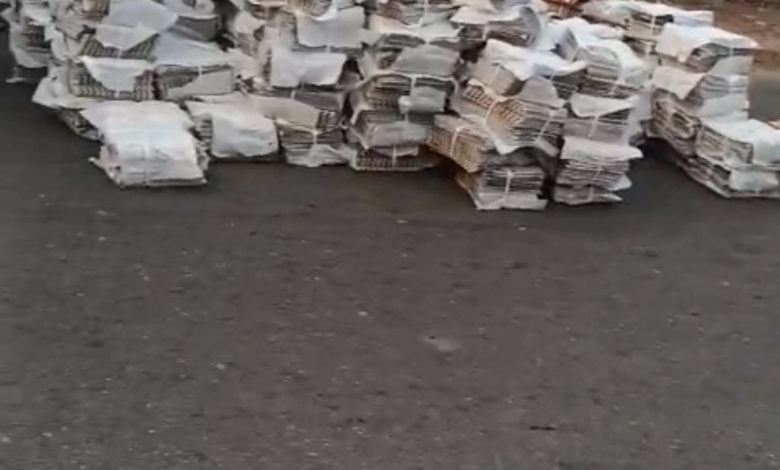 ਵੱਖ-ਵੱਖ ਇਲਾਕਿਆਂ ਵਿੱਚ ਅਖਬਾਰਾਂ ਦੇ ਵਾਹਨਾਂ ਨੂੰ ਰੋਕ ਕੇ ਕੀਤੀ ਜਾਂਚ 1 G4uDi PbQAEXxP9