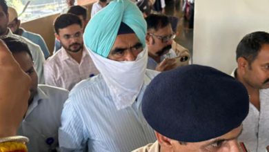 Photo of ਸਾਬਕਾ DIG ਦਾ CBI ਨੇ ਲਿਆ ਰਿਮਾਂਡ, ਵਿਜੀਲੈਂਸ ਵੀ ਮੰਗ ਰਹੀ ਸੀ ਪ੍ਰੋਡਕਸ਼ਨ ਵਾਰੰਟ, ਕੋਰਟ ਵਿੱਚ ਹੋਈ ਪੇਸ਼ੀ