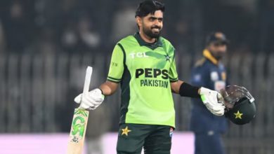 Photo of ਪਾਕਿਸਤਾਨੀ ਬੱਲੇਬਾਜ਼ ਬਾਬਰ ਆਜ਼ਮ ਵਿਰੁੱਧ ਪਾਕਿਸਤਾਨੀ ਬੱਲੇਬਾਜ਼ ਬਾਬਰ ਆਜ਼ਮ ਵਿਰੁੱਧ ਲਗਾਇਆ ਜੁਰਮਾਨਾ