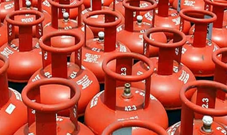 ਅੱਜ ਤੋਂ ਸਸਤੇ ਹੋਏ LPG ਸਿਲੰਡਰ 1 Untitled 1
