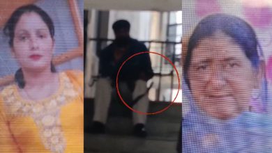 ਗੁਰਦਾਸਪੁਰ: ਪਹਿਲਾਂ ਪਤਨੀ ਤੇ ਸੱਸ ਦਾ ਕਤਲ, ਫਿਰ ਸਾਬਕਾ ਫੌਜੀ ਨੇ ਪੁਲਿਸ ਦੇ ਘੇਰੇ ‘ਚ AK-47 ਨਾਲ ਖੁਦ ਨੂੰ ਮਾਰੀ ਗੋਲੀ 3 Photo of ਗੁਰਦਾਸਪੁਰ: ਪਹਿਲਾਂ ਪਤਨੀ ਤੇ ਸੱਸ ਦਾ ਕਤਲ, ਫਿਰ ਸਾਬਕਾ ਫੌਜੀ ਨੇ ਪੁਲਿਸ ਦੇ ਘੇਰੇ ‘ਚ AK-47 ਨਾਲ ਖੁਦ ਨੂੰ ਮਾਰੀ ਗੋਲੀ