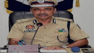 Photo of ਅਕਾਲੀ ਵਰਕਰਾਂ ਖ਼ਿਲਾਫ਼ ਦਰਜ ਮੁਕਦਮਿਆਂ ਨੂੰ ਲੈ ਕੇ ਚੋਣ ਕਮਿਸ਼ਨ ਸਖ਼ਤ, ਜਾਂਚ ਲਈ ਸਪੈਸ਼ਲ DGP ਨੂੰ ਕੀਤਾ ਤਾਇਨਾਤ