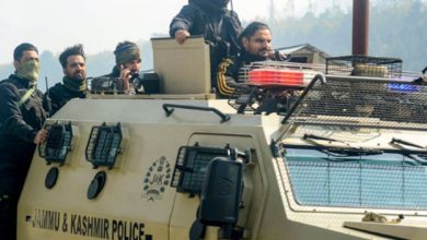 ਜੰਮੂ-ਕਸ਼ਮੀਰ: ਕਾਊਂਟਰ-ਇੰਟੈਲੀਜੈਂਸ ਕਸ਼ਮੀਰ ਵਲੋਂ ਸ੍ਰੀਨਗਰ ਸਮੇਤ ਕਸ਼ਮੀਰ ਭਰ ਦੇ 6 ਜ਼ਿਲ੍ਹਿਆਂ ਵਿਚ ਲਈ ਜਾ ਰਹੀ ਹੈ ਤਲਾਸ਼ੀ 3 Photo of ਜੰਮੂ-ਕਸ਼ਮੀਰ: ਕਾਊਂਟਰ-ਇੰਟੈਲੀਜੈਂਸ ਕਸ਼ਮੀਰ ਵਲੋਂ ਸ੍ਰੀਨਗਰ ਸਮੇਤ ਕਸ਼ਮੀਰ ਭਰ ਦੇ 6 ਜ਼ਿਲ੍ਹਿਆਂ ਵਿਚ ਲਈ ਜਾ ਰਹੀ ਹੈ ਤਲਾਸ਼ੀ