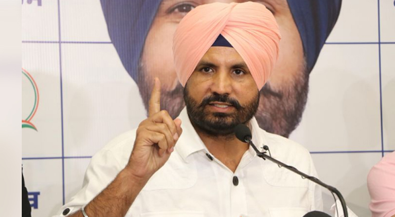 ਰਾਜਾ ਵੜਿੰਗ ਨੇ ਸਵ. ਬੂਟਾ ਸਿੰਘ ਮਾਮਲੇ 'ਚ ਪੰਜਾਬ ਰਾਜ ਅਨੁਸੂਚਿਤ ਜਾਤੀਆਂ ਕਮਿਸ਼ਨ ਅੱਗੇ ਪੇਸ਼ ਹੋਣ ਤੋਂ ਮੰਗੀ ਛੋਟ 4 cm 8