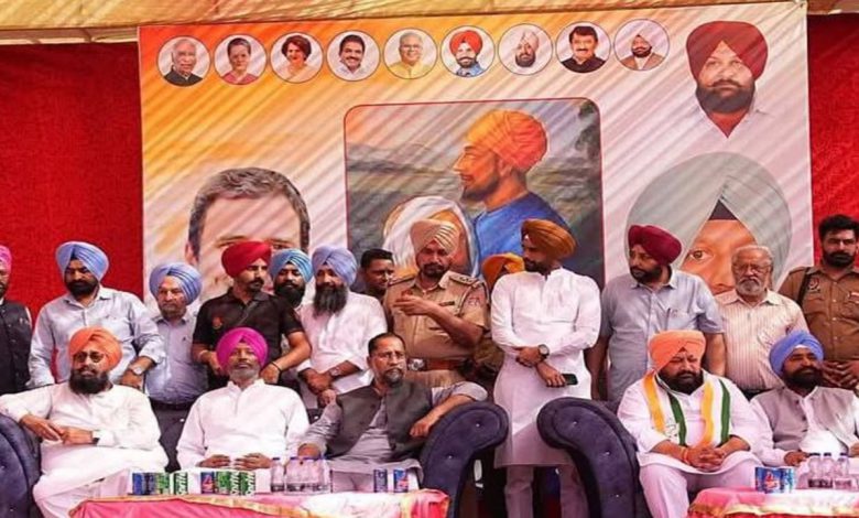 ਰਾਜਾ ਵੜਿੰਗ ਦੇ ਵਿਵਾਦ ਤੋਂ ਬਾਅਦ ਹੁਣ ਪੋਸਟਰ ‘ਤੇ ਘਿਰੀ ਕਾਂਗਰਸ 1 congress poster