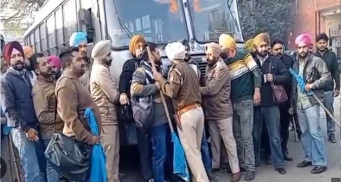 PRTC ਅਤੇ ਪਨਬੱਸ ਦੇ ਸਾਰੇ ਕੱਚੇ ਕਰਮਚਾਰੀਆਂ ਨੂੰ ਪੰਜਾਬ ਸਰਕਾਰ ਨੇ ਕੀਤਾ ਸਸਪੈਂਡ 1 h 22