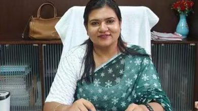 Photo of ਮੁਅੱਤਲ ਏਡੀਸੀ ਚਾਰੂਮਿਤਾ ਖਿਲਾਫ਼ ਮਾਮਲਾ ਦਰਜ; ਐਕਵਾਇਰ ਜ਼ਮੀਨ ਦੇ ਪੈਸਿਆਂ ਵਿੱਚ ਗੜਬੜ