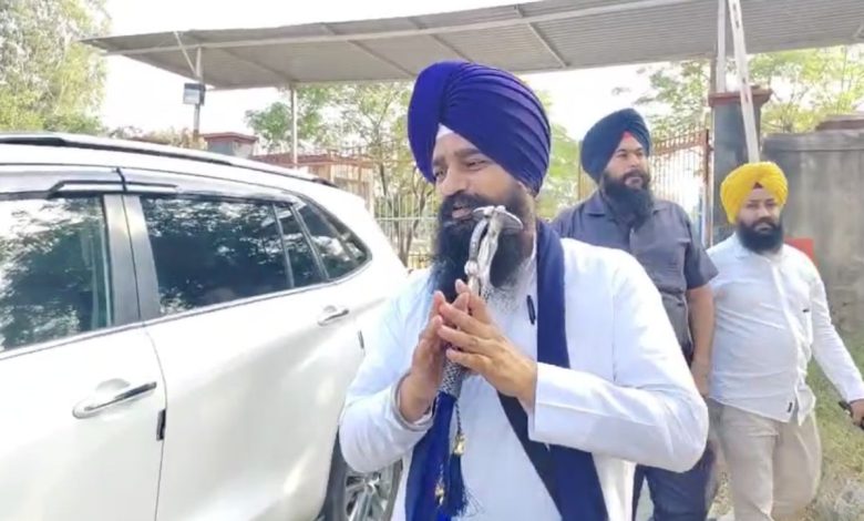 ਕਰਤਾਰਪੁਰ ਸਾਹਿਬ ਦਾ ਲਾਂਘਾ ਖੋਲ੍ਹਣ ਦੀ ਅਪੀਲ, ਪਾਕਿਸਤਾਨ ਤੋਂ ਦਰਸ਼ਨ ਕਰਕੇ ਪਰਤੇ ਜੱਥੇਦਾਰ ਗੜਗੱਜ 1 jathedar