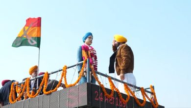 Photo of CM ਨੇ ਕਰਤਾਰ ਸਿੰਘ ਸਰਾਭਾ ਨੂੰ ਦਿੱਤੀ ਸ਼ਰਧਾਂਜਲੀ, ਕਿਹਾ- ਸ਼ਹੀਦਾਂ ਦੇ ਕਦਮਾਂ ਤੇ ਚੱਲਣ ਦੀ ਕੋਸ਼ਿਸ਼ ਕਰ ਰਹੇ ਹਾਂ