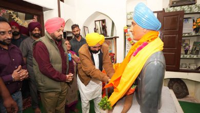 ਸ਼ਹੀਦ ਕਰਤਾਰ ਸਿੰਘ ਸਰਾਭਾ ਨੇ ਦੇਸ਼ ਨੂੰ ਵਿਦੇਸ਼ੀ ਸਾਮਰਾਜਵਾਦ ਦੇ ਚੁੰਗਲ ਤੋਂ ਮੁਕਤ ਕਰਵਾਉਣ ਲਈ ਅਹਿਮ ਭੂਮਿਕਾ ਨਿਭਾਈ 4 Photo of ਸ਼ਹੀਦ ਕਰਤਾਰ ਸਿੰਘ ਸਰਾਭਾ ਨੇ ਦੇਸ਼ ਨੂੰ ਵਿਦੇਸ਼ੀ ਸਾਮਰਾਜਵਾਦ ਦੇ ਚੁੰਗਲ ਤੋਂ ਮੁਕਤ ਕਰਵਾਉਣ ਲਈ ਅਹਿਮ ਭੂਮਿਕਾ ਨਿਭਾਈ