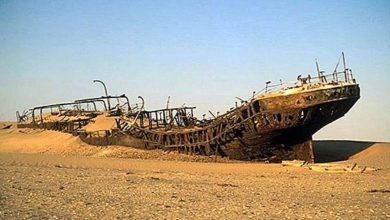 Photo of ਰੇਗਿਸਤਾਨ ਦੇ ਵਿਚੋ-ਵਿਚ ਮਿਲਿਆ 500 ਸਾਲ ਪੁਰਾਣਾ ਖ਼ਜ਼ਾਨਾ, ਸਮੁੰਦਰ ਤੋਂ ਇੱਥੇ ਕਿਵੇਂ ਪਹੁੰਚਿਆ ਸੋਨੇ ਨਾਲ ਲੱਦਿਆ ਜਹਾਜ਼?