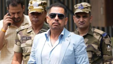 Photo of ਮਨੀ ਲਾਂਡਰਿੰਗ ਮਾਮਲੇ ‘ਚ ਰਾਬਰਟ ਵਾਡਰਾ ਖਿਲਾਫ਼ ਚਾਰਜਸ਼ੀਟ ਪੇਸ਼