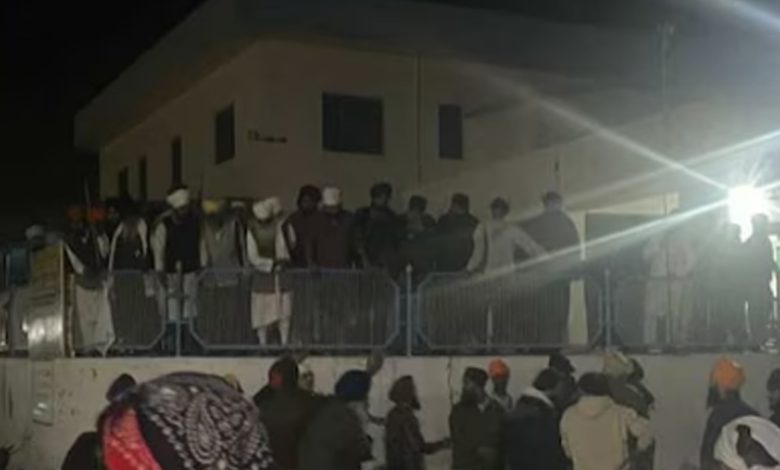 ਰੋਪੜ ਨੇੜੇ ਧਾਰਮਿਕ ਡੇਰੇ ਵਿੱਚ ਹੰਗਾਮਾ, ਨਿਹੰਗਾਂ ਵੱਲੋਂ ਸੇਵਾਦਾਰਾਂ 'ਤੇ ਹਮਲਾ 1 597397221 1395026812577749 5876058120021282641 n