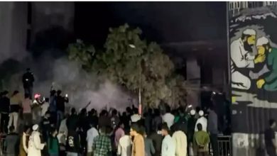 Photo of ਬੰਗਲਾਦੇਸ਼ ਦੀ ਰਾਜਧਾਨੀ ‘ਚ ਬੰਬ ਧਮਾਕਾ, 1 ਦੀ ਮੌਤ, ਕਈ ਜ਼ਖ਼ਮੀ, ਫਲਾਈਓਵਰ ਤੋਂ ਸੁੱਟਿਆ ਗਿਆ ਬੰਬ