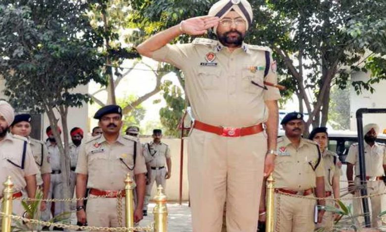 ਸਾਬਕਾ ਆਈਜੀ ਨਾਲ ਸਾਈਬਰ ਧੋਖਾਧੜੀ ਕਰਨ ਵਾਲੇ ਦੋ ਮੁਲਜ਼ਮਾਂ ਦੀ ਪਛਾਣ 1 D5 25 5