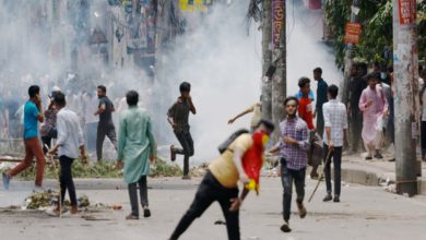 Photo of ਬੰਗਲਾਦੇਸ਼ ਵਿੱਚ ਅਸ਼ਾਂਤੀ ਦੇ ਵਿਚਕਾਰ ਭੀੜ ਨੇ ਇੱਕ ਹੋਰ ਹਿੰਦੂ ਨੌਜਵਾਨ ਨੂੰ ਕੁੱਟ-ਕੁੱਟ ਕੇ ਦਿੱਤਾ ਮਾਰ