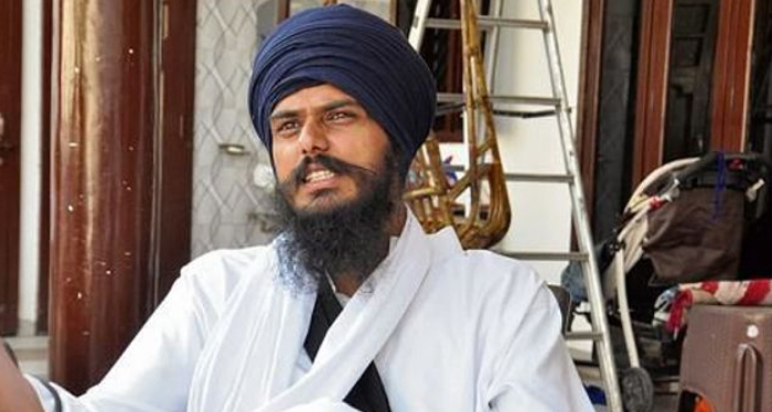 ਸੰਸਦ ਦੇ ਸਰਦ ਰੁੱਤ ਇਜਲਾਸ ‘ਚ ਸ਼ਾਮਲ ਨਹੀਂ ਹੋ ਸਕੇਗਾ ਅੰਮ੍ਰਿਤਪਾਲ ਸਿੰਘ, HC ਨੇ ਕੀਤਾ ਪਟੀਸ਼ਨ ਦਾ ਨਿਪਟਾਰਾ 1 Untitled 1 11