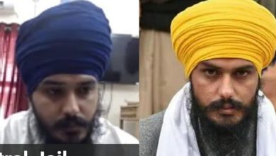 Photo of ਹਾਈ ਕੋਰਟ ‘ਚ ਵਰਚੁਅਲੀ ਪੇਸ਼ ਹੋਏ MP ਅੰਮ੍ਰਿਤਪਾਲ, ਸਰਦ ਰੁੱਤ ਸੈਸ਼ਨ ‘ਚ ਸ਼ਾਮਲ ਹੋਣ ਲਈ ਮੰਗੀ ਪੈਰੋਲ, ਅੱਜ ਮੁੜ ਸੁਣਵਾਈ