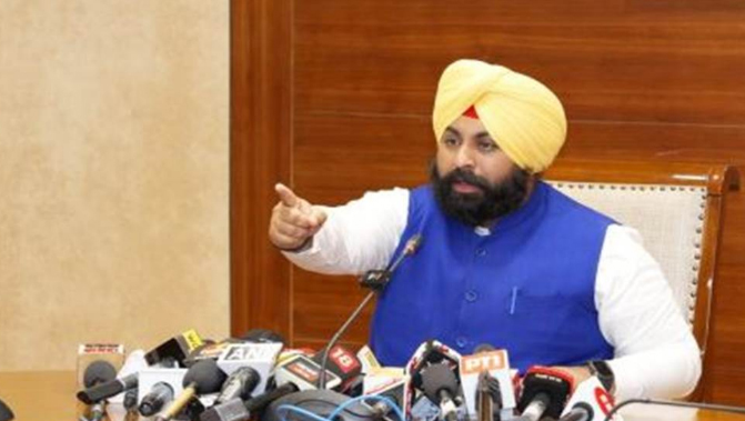 ਸ਼ਹਾਦਤ ਨੂੰ ਸਿਜਦਾ ਕਰਨ ਲਈ PSEB ਵੱਲੋਂ ਸੂਬੇ ਭਰ ਦੇ ਸਕੂਲਾਂ ਵਿੱਚ ਕਰਵਾਏ ਜਾਣਗੇ ਤਿੰਨ-ਰੋਜ਼ਾ ਵਿਦਿਅਕ ਸੈਸ਼ਨ :- ਸਿੱਖਿਆ ਮੰਤਰੀ ਹਰਜੋਤ ਸਿੰਘ ਬੈਂਸ 1 d5 65