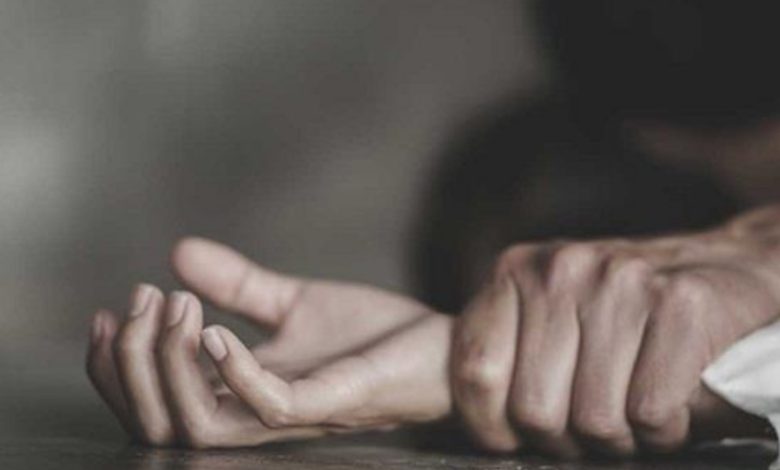 ਪੰਜਾਬ: ਹੋਟਲ ਦੇ ਕਮਰੇ 'ਚ ਕੁੜੀ ਨੇ ਕੱਟਿਆ ਮੁੰਡੇ ਦਾ ਪ੍ਰਾਈਵੇਟ ਪਾਰਟ 1 d51 3