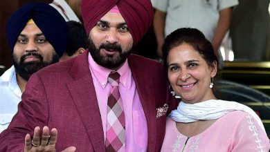 Photo of ਪੰਜਾਬ ‘ਚ ਸਿਆਸੀ ਉਥਲ-ਪੁਥਲ ਤੇਜ਼, ਨਵਜੋਤ ਕੌਰ ਸਿੱਧੂ ਨੇ CM ਤੋਂ ਮੰਗੀ ਸੁਰੱਖਿਆ; ਭਗਵੰਤ ਮਾਨ ਬੋਲੇ- ‘ਜਾਨ ਨੂੰ ਖ਼ਤਰਾ ਤਾਂ ਪਹਿਲਾਂ ਸੋਚ-ਸਮਝ ਕੇ…’