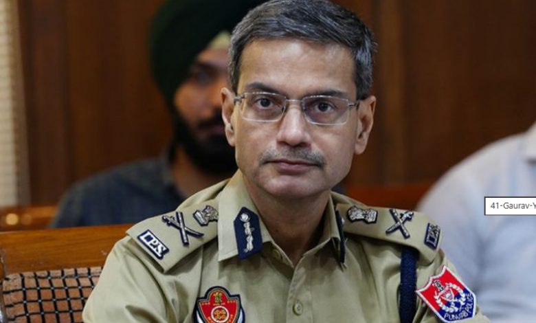 ਚੰਨੀ ਦੇ ਇਲਜ਼ਾਮਾਂ ਤੋਂ ਬਾਅਦ ਚੋਣ ਕਮਿਸ਼ਨ ਸਖ਼ਤ: ਫਰਜ਼ੀ ਬੈਲਟ ਪੇਪਰਾਂ ਨੂੰ ਲੈ ਕੇ ਡੀਸੀਜ਼ ਨੂੰ ਹਦਾਇਤਾਂ, ਹਾਈਕੋਰਟ ਦੇ ਹੁਕਮਾਂ 'ਤੇ ਡੀਜੀਪੀ ਨੂੰ ਵੀ ਨਿਰਦੇਸ਼ 1 dd 7