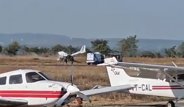 ਮੱਧ ਪ੍ਰਦੇਸ਼ ਹਵਾਈ ਪੱਟੀ ‘ਤੇ ਇੱਕ ਵਾਪਰਿਆ ਹਾਦਸਾ, ਜ਼ਮੀਨ ਨਾਲ ਟਕਰਾ ਗਿਆ ਲੈਂਡਿੰਗ ਦੌਰਾਨ ਜਹਾਜ਼ 1 sa 3