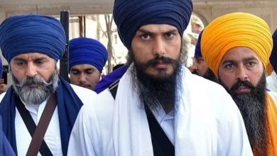 Photo of ਅੰਮ੍ਰਿਤਪਾਲ ਕੇਸ ‘ਚ ਅੱਜ ਅਹਿਮ ਦਿਨ, NSA ਤੀਜੀ ਵਾਰ ਲਗਾਉਣ ‘ਤੇ ਵੱਡੀ ਸੁਣਵਾਈ