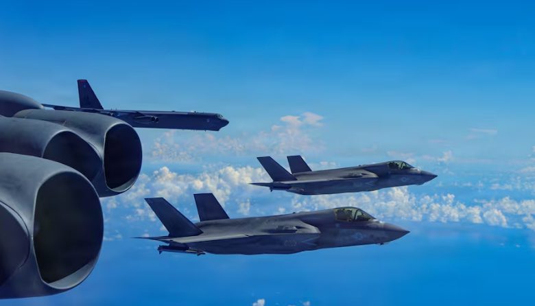 ਵੈਨੇਜ਼ੁਏਲਾ ਦੀ ਰਾਜਧਾਨੀ ਕਰਾਕਸ 'ਤੇ ਅਮਰੀਕਾ ਦਾ ਵੱਡਾ ਹਮਲਾ, ਲੜਾਕੂ ਜਹਾਜ਼ਾਂ ਤੋਂ ਸੁੱਟੇ ਗਏ ਕਈ ਬੰਬ 1 D53 4