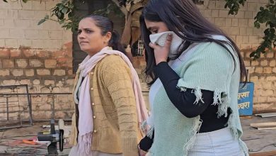 Photo of ਪੱਛਮੀ ਬੰਗਾਲ ਦੀ ਇੱਕ ਨੌਜਵਾਨ ਔਰਤ ਨੇ ਅਸ਼ਲੀਲ ਵੀਡੀਓ ਜਾਰੀ ਕਰਨ ਦੀ ਧਮਕੀ ਦੇ ਕੇ ਇੱਕ ਵਕੀਲ ਤੋਂ 40 ਲੱਖ ਰੁਪਏ ਦੀ ਮੰਗੀ ਫਿਰੌਤੀ