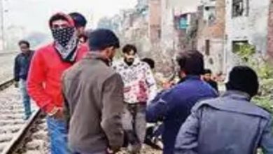 ਬਲਟਾਣਾ ਰੇਲਵੇ ਫਾਟਕ ਨੇੜੇ ਦਰਦਨਾਕ ਹਾਦਸਾ, ਟ੍ਰੇਨ ਦੀ ਲਪੇਟ ‘ਚ ਆਉਣ ਕਾਰਨ 2 ਮਾਸੂਮਾਂ ਦੀ ਮੌਤ 7 Photo of ਬਲਟਾਣਾ ਰੇਲਵੇ ਫਾਟਕ ਨੇੜੇ ਦਰਦਨਾਕ ਹਾਦਸਾ, ਟ੍ਰੇਨ ਦੀ ਲਪੇਟ ‘ਚ ਆਉਣ ਕਾਰਨ 2 ਮਾਸੂਮਾਂ ਦੀ ਮੌਤ