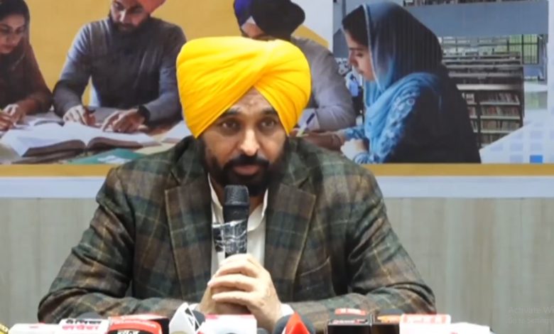 CM ਮਾਨ ਨੇ ਬਠਿੰਡਾ ਹਾਈ-ਟੈਕ ਲਾਇਬ੍ਰੇਰੀ ਦਾ ਕੀਤਾ ਉਦਘਾਟਨ 2 d5